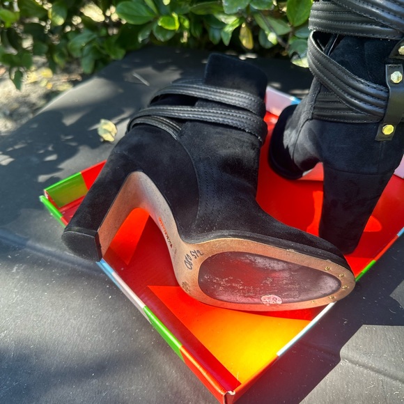 Luise Et Cie women’s black suede booties,size 5 1/2 - Picture 9 of 10